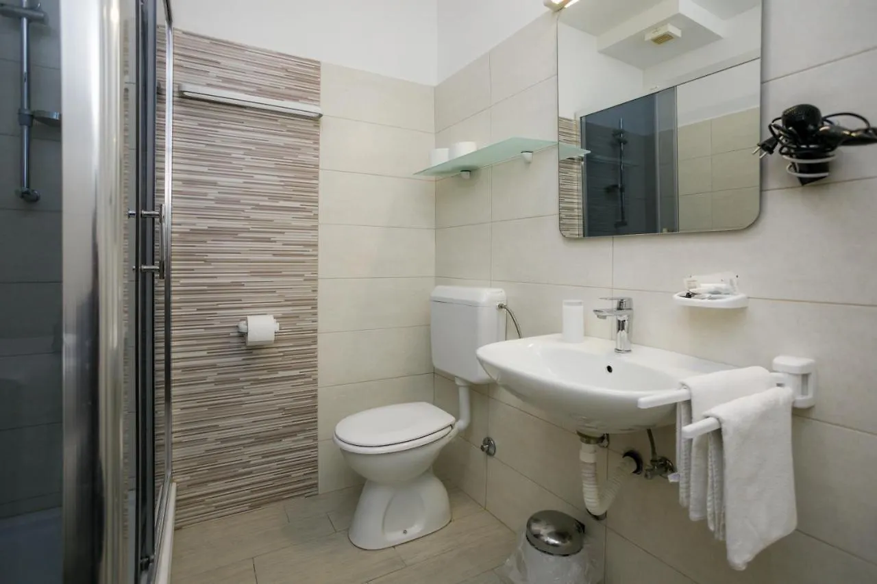 Oliva Apartment Vrbnik 0*,  Croatia